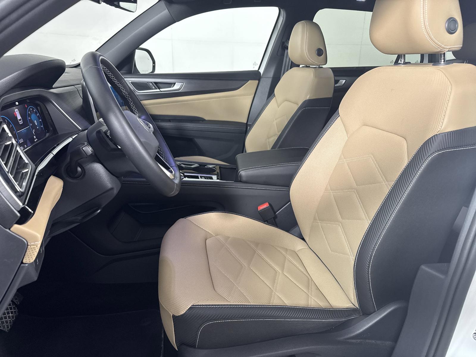 2024 Volkswagen Atlas Cross Sport Vehicle Photo in Georgetown, TX 78626