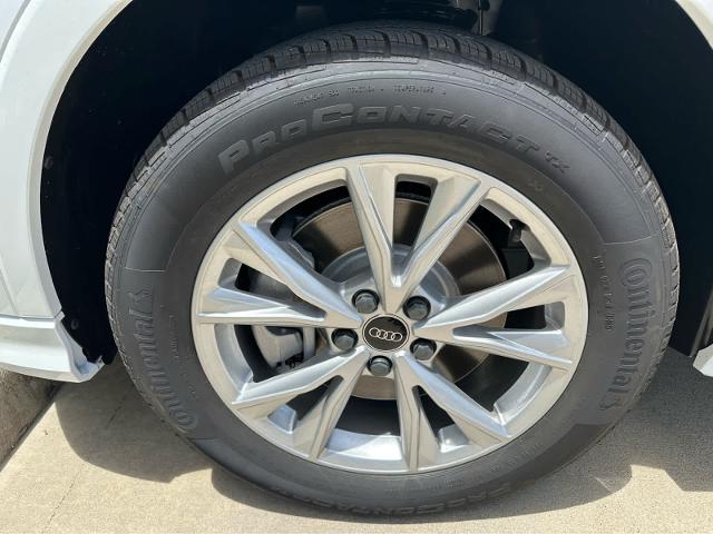 2025 Audi Q3 Vehicle Photo in HOUSTON, TX 77090