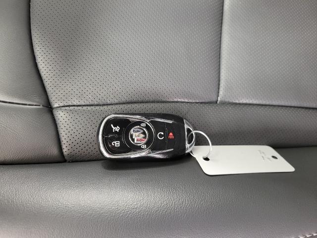 2024 Buick Enclave Vehicle Photo in OSHKOSH, WI 54904-7811