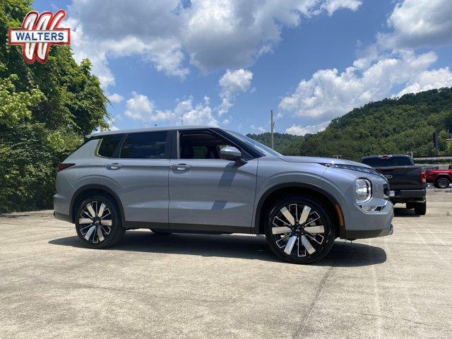 2025 Mitsubishi Outlander PHEV SE Clarksburg WV | Crown