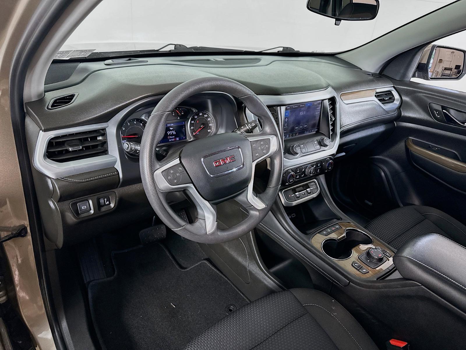 2023 GMC Acadia Vehicle Photo in Langhorne, PA 19047