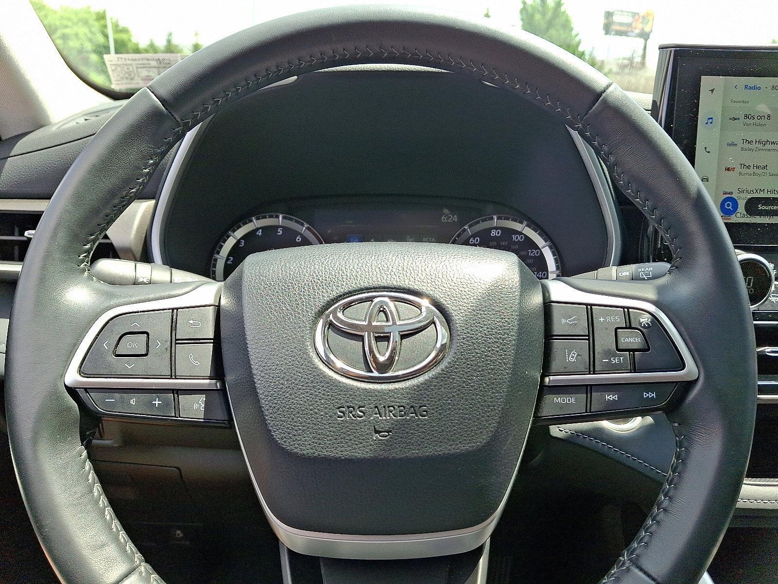 2024 Toyota Highlander Vehicle Photo in Trevose, PA 19053