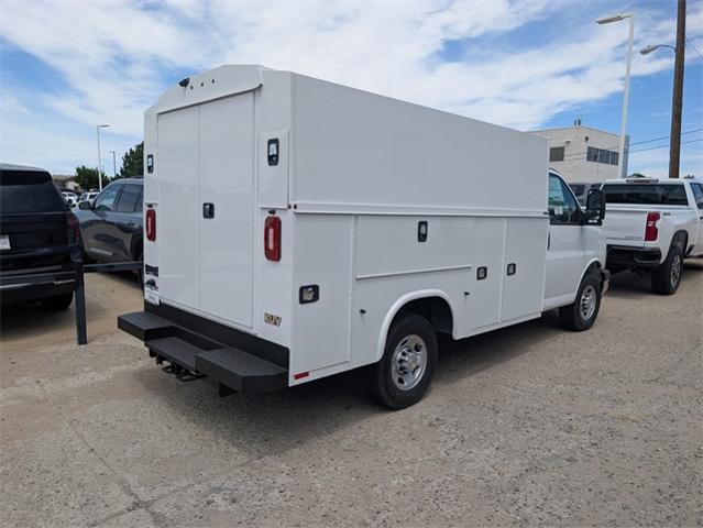 2025 Chevrolet Express Commercial Cutaway Vehicle Photo in ENGLEWOOD, CO 80113-6708