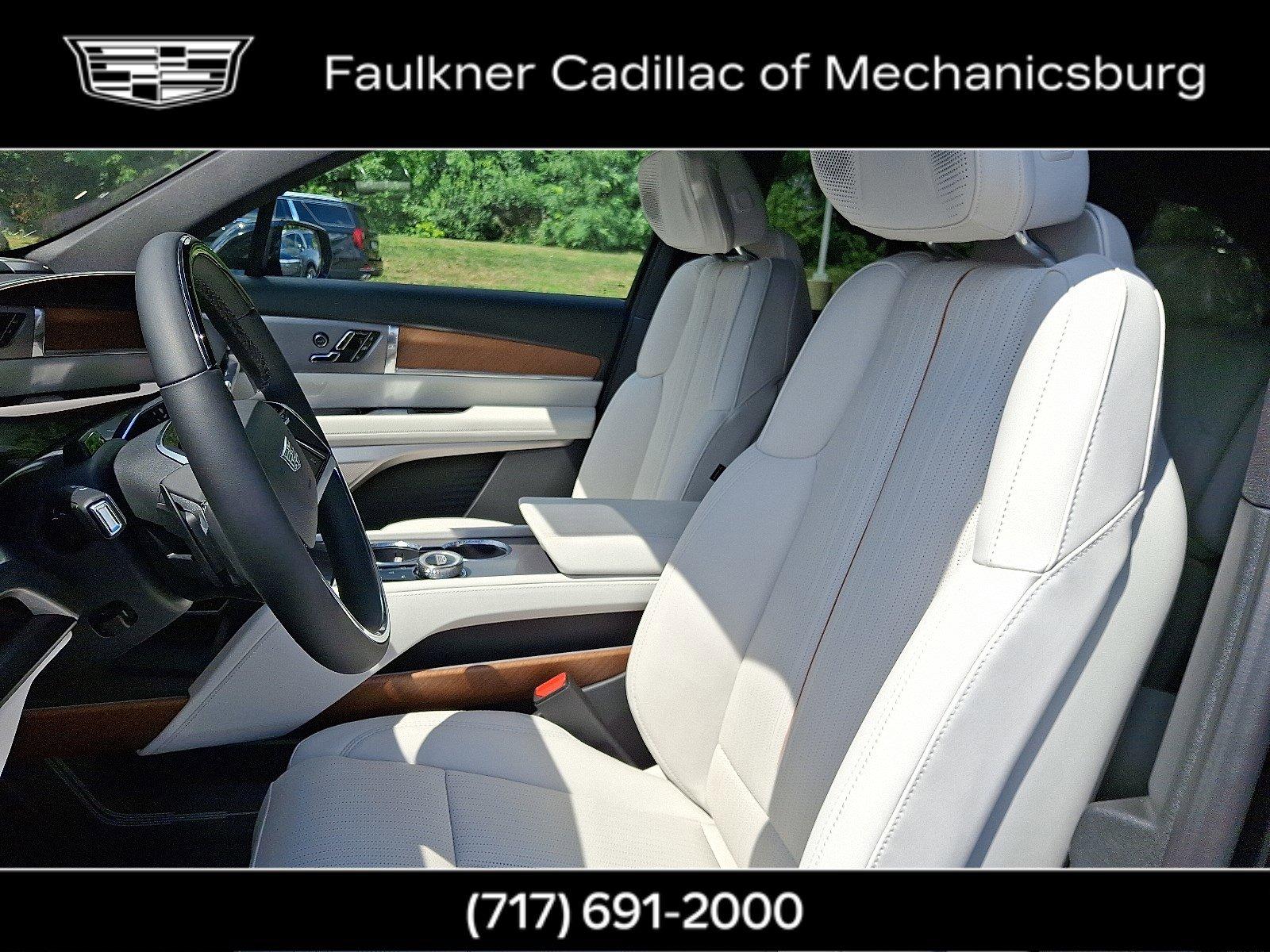 2026 Cadillac VISTIQ Vehicle Photo in MECHANICSBURG, PA 17050-1707
