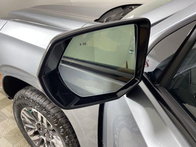 2025 Chevrolet Tahoe Vehicle Photo in PHOENIX, AZ 85014-3381
