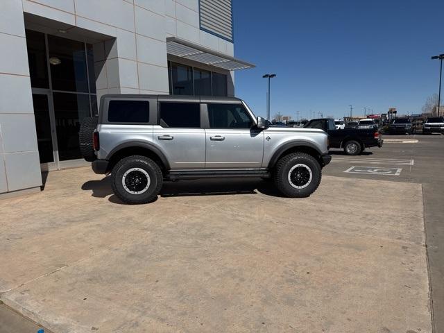 2024 Ford Bronco Vehicle Photo in Winslow, AZ 86047-2439