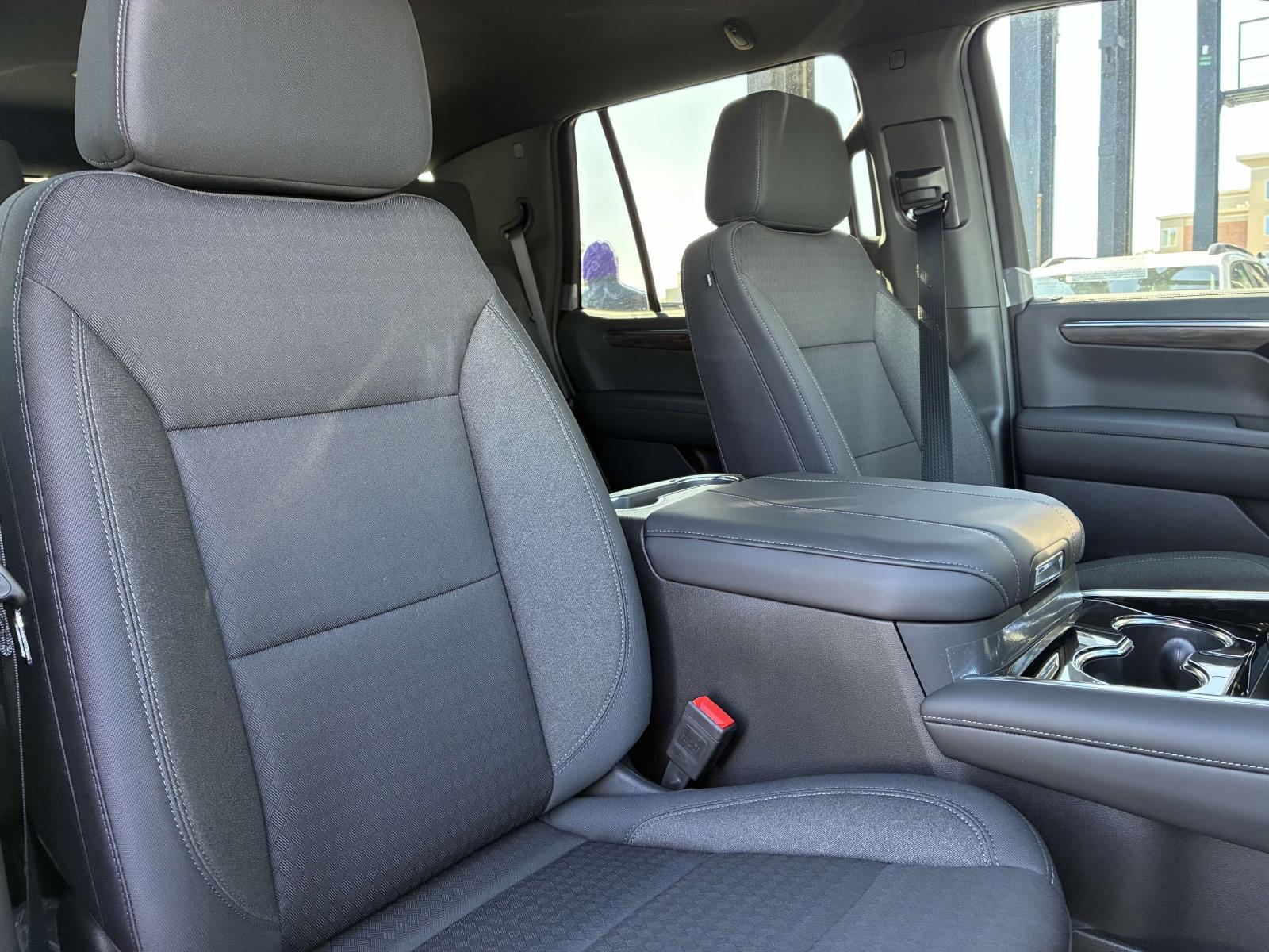 2025 Chevrolet Tahoe Vehicle Photo in LOS ANGELES, CA 90007-3794