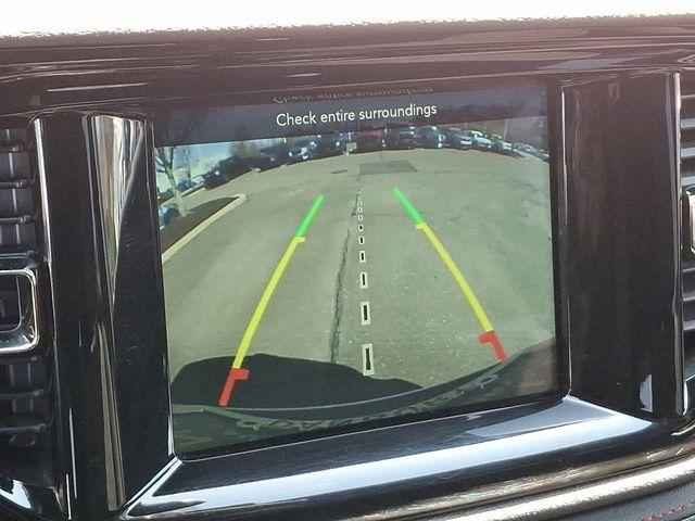 2024 Dodge Durango Vehicle Photo in DANBURY, CT 06810-5034