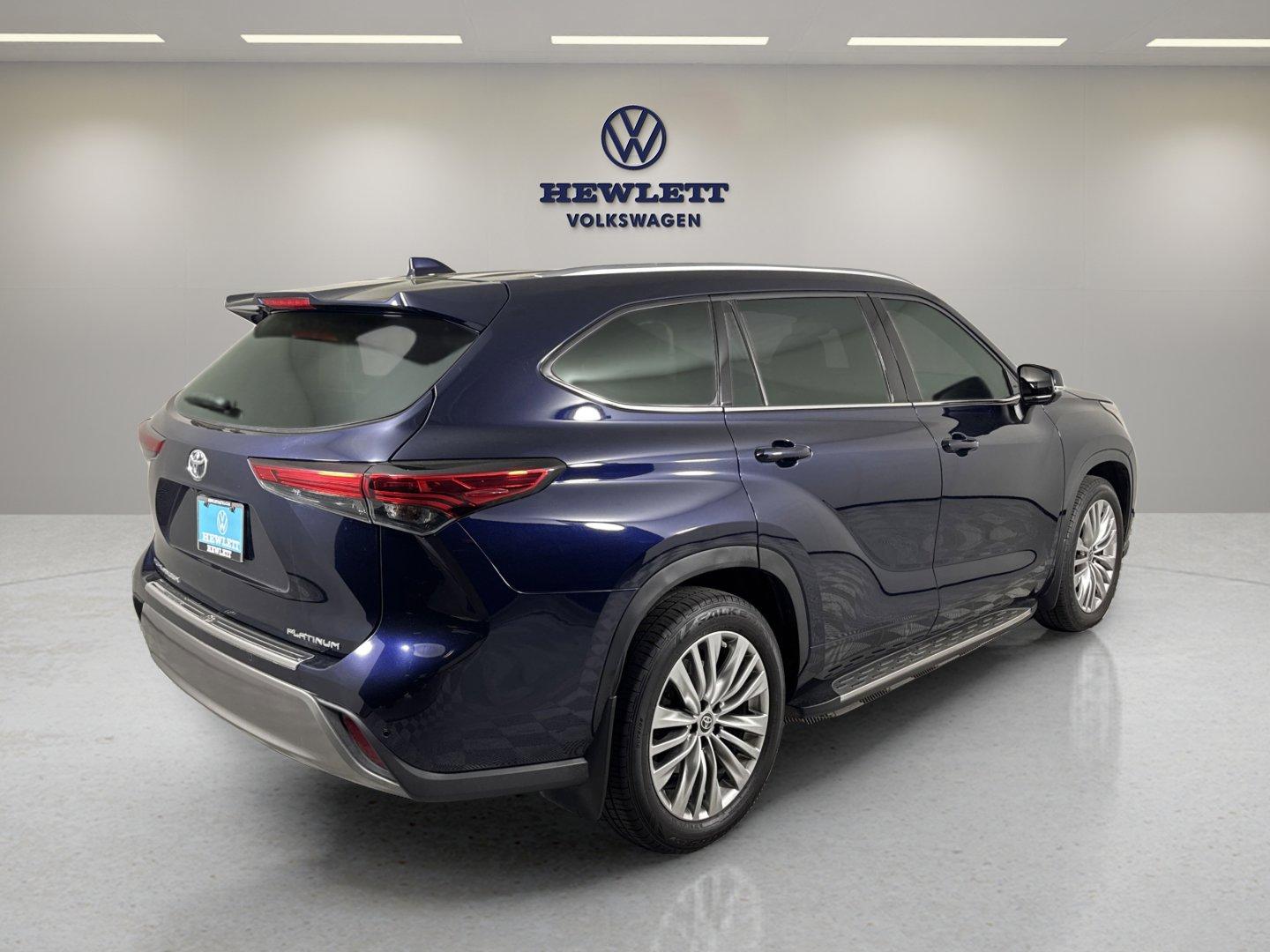2023 Toyota Highlander Vehicle Photo in Georgetown, TX 78626