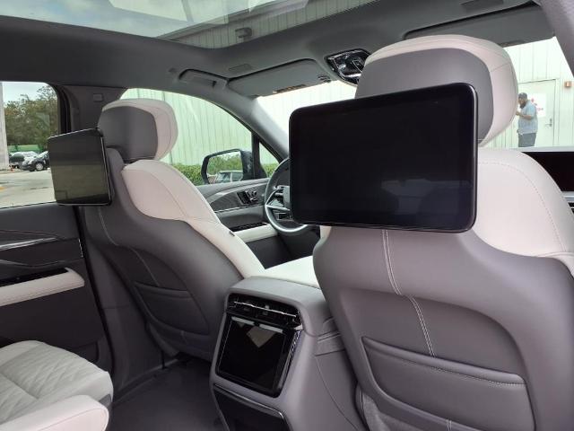 2025 Cadillac Escalade IQ Vehicle Photo in Tampa, FL 33612