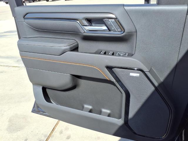 2025 GMC Sierra 2500 HD Vehicle Photo in Denton, TX 76205