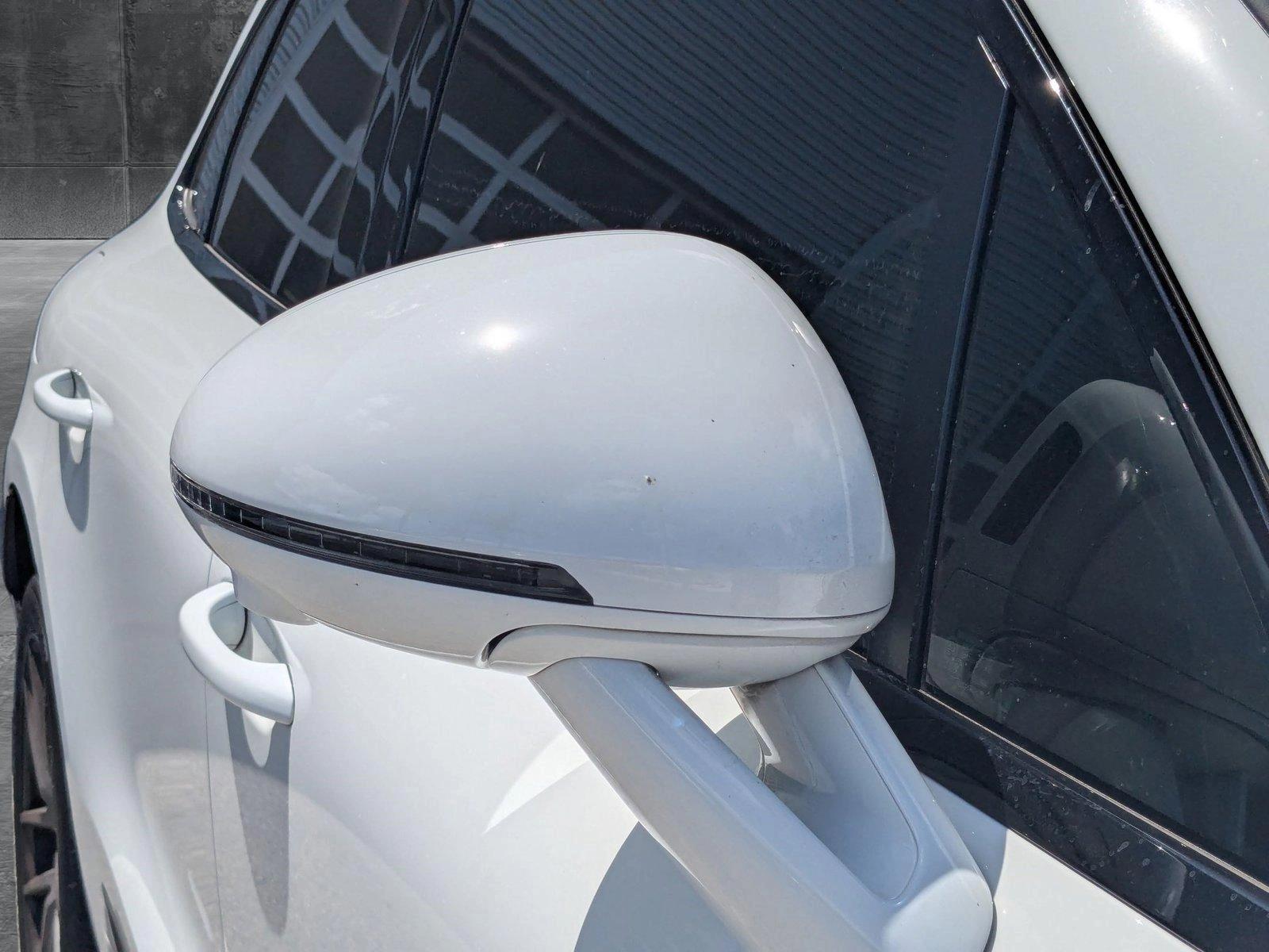 2023 Porsche Macan Vehicle Photo in Pompano Beach, FL 33064