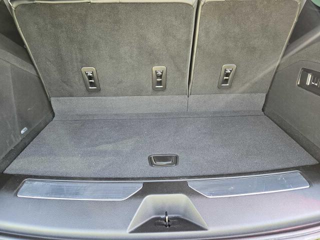 2022 Cadillac Escalade Vehicle Photo in DENTON, TX 76210-9321