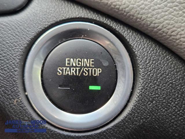2020 Chevrolet Equinox Vehicle Photo in DENTON, TX 76210-9321
