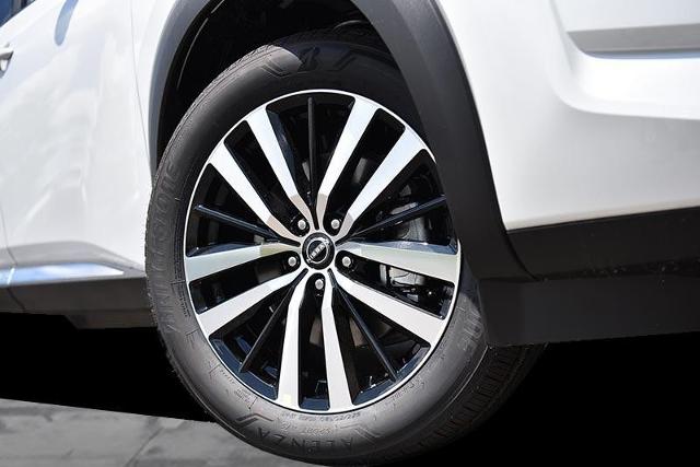 2025 Nissan Pathfinder Vehicle Photo in Ballwin, MO 63011