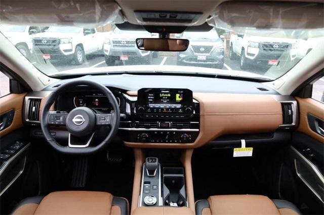 2025 Nissan Pathfinder Vehicle Photo in Hazelwood, MO 63042