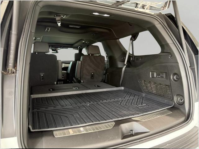 2023 Chevrolet Suburban Vehicle Photo in Appleton, WI 54914