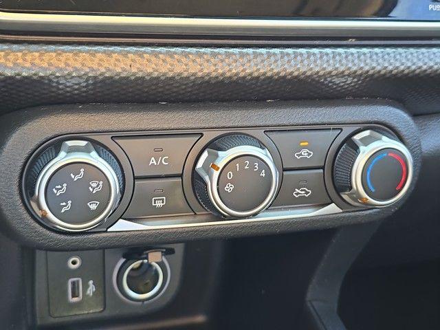 2020 Nissan Kicks Vehicle Photo in Pleasant Hills, PA 15236