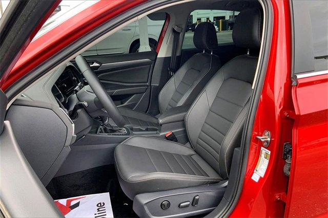 2024 Volkswagen Jetta Vehicle Photo in INDEPENDENCE, MO 64055-1377
