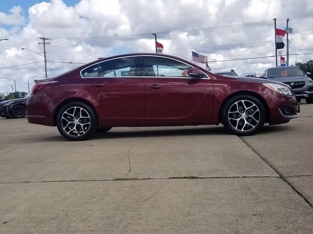 2017 Buick Regal Vehicle Photo in ELYRIA, OH 44035-6349