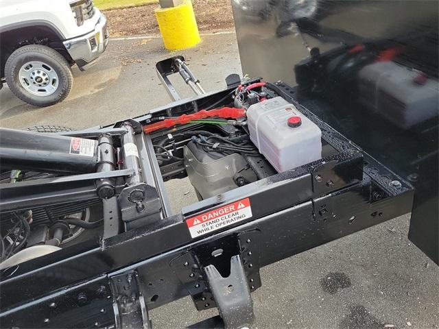 2024 Chevrolet Silverado 3500 HD Chassis Cab Vehicle Photo in MILFORD, DE 19963-6122