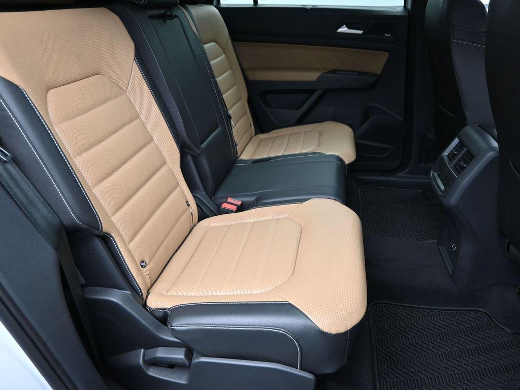2022 Volkswagen Atlas Cross Sport Vehicle Photo in Marion, IA 52302
