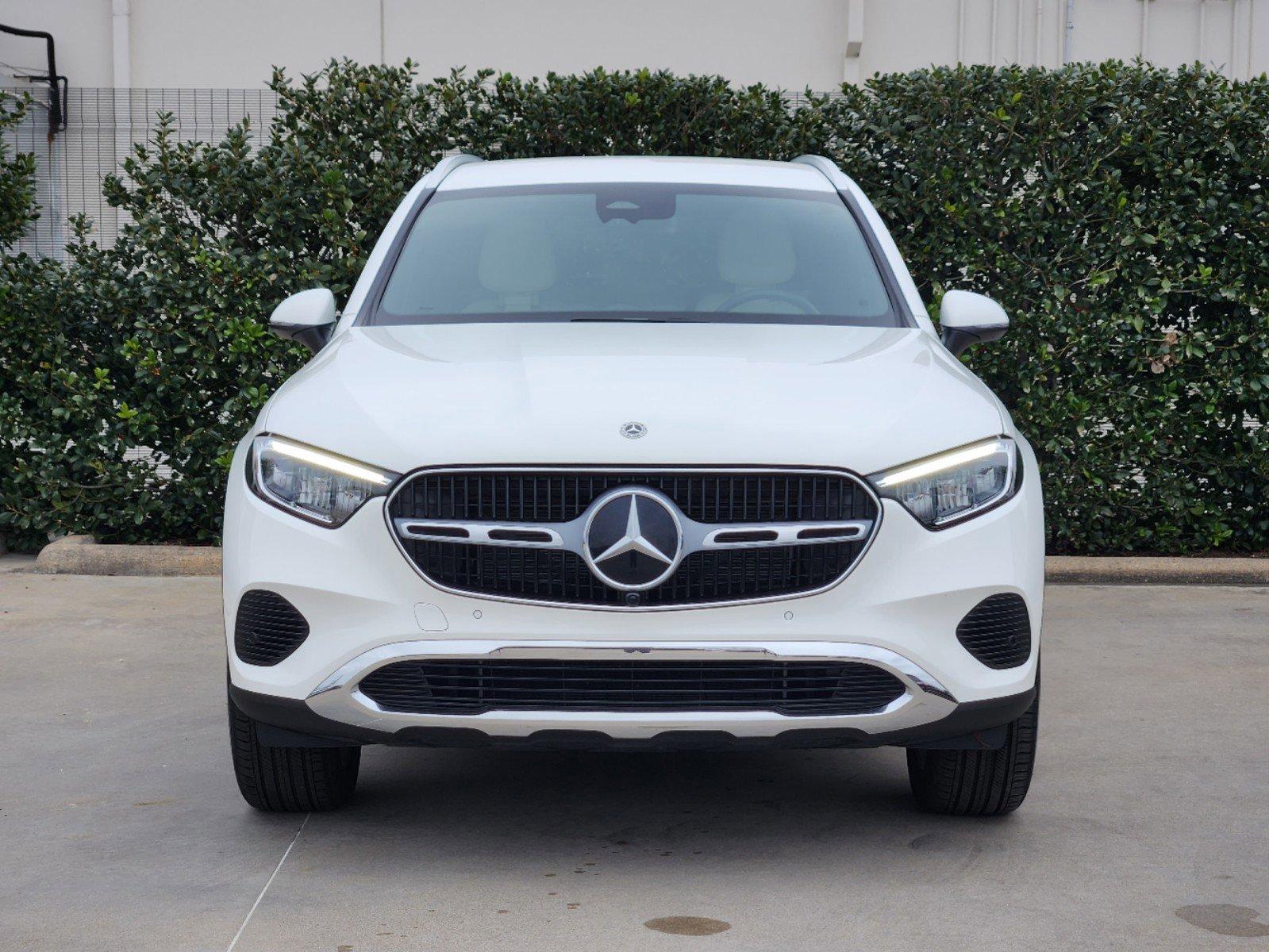 2025 Mercedes-Benz GLC Vehicle Photo in HOUSTON, TX 77079