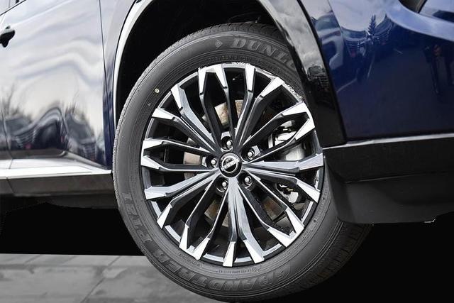 2025 Nissan Rogue Vehicle Photo in Ballwin, MO 63011