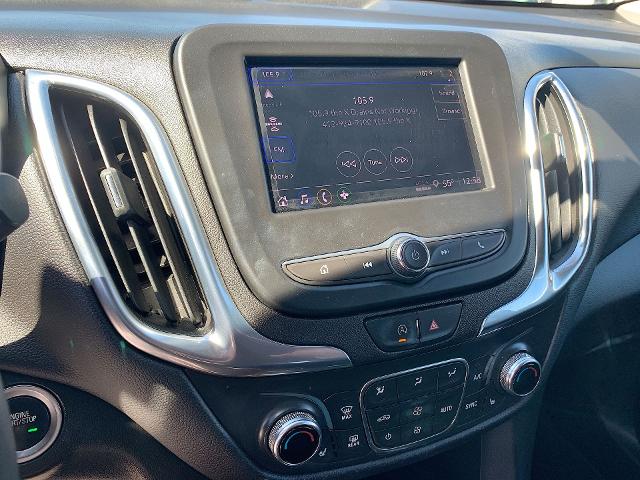 2022 Chevrolet Equinox Vehicle Photo in MOON TOWNSHIP, PA 15108-2571