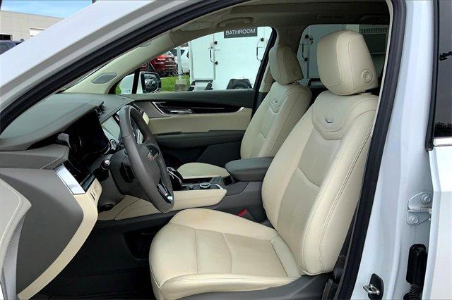 2023 Cadillac XT6 Vehicle Photo in KANSAS CITY, MO 64114-4545