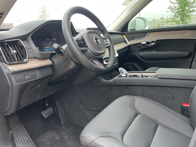 2025 Volvo XC90 Vehicle Photo in Grapevine, TX 76051