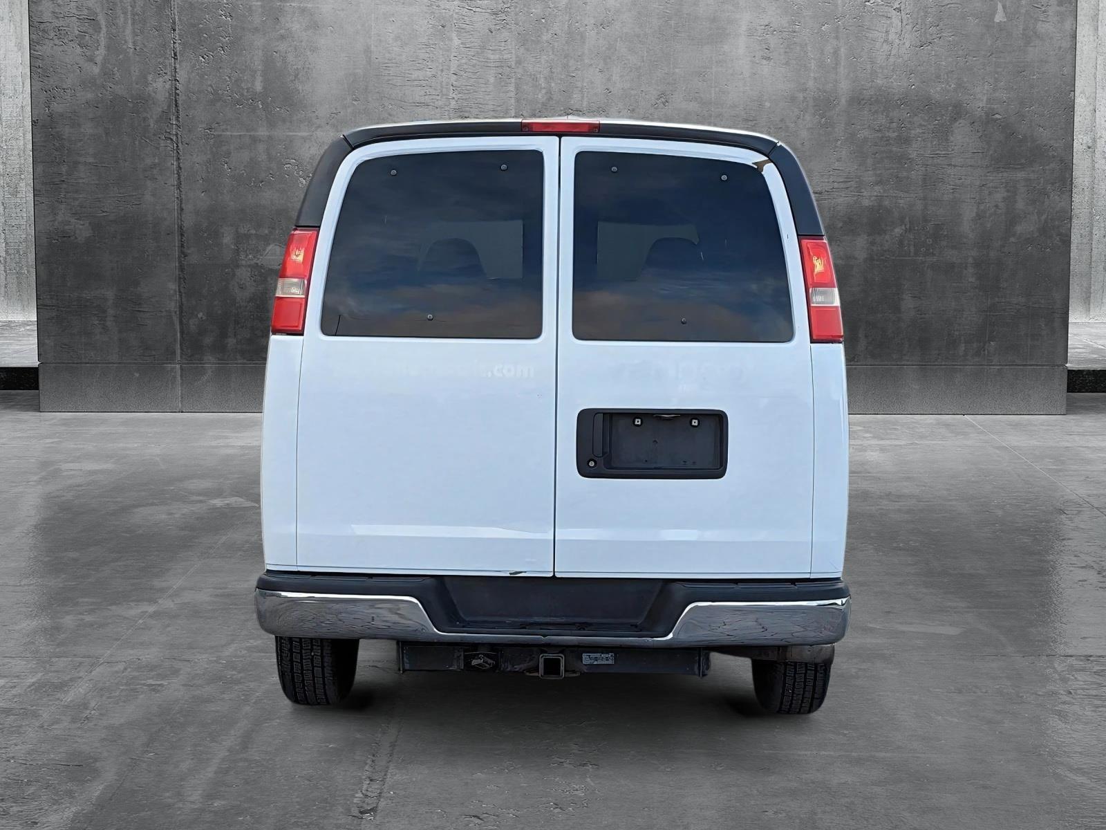 2009 Chevrolet Express Passenger 3500 Vehicle Photo in SPOKANE, WA 99212-2978
