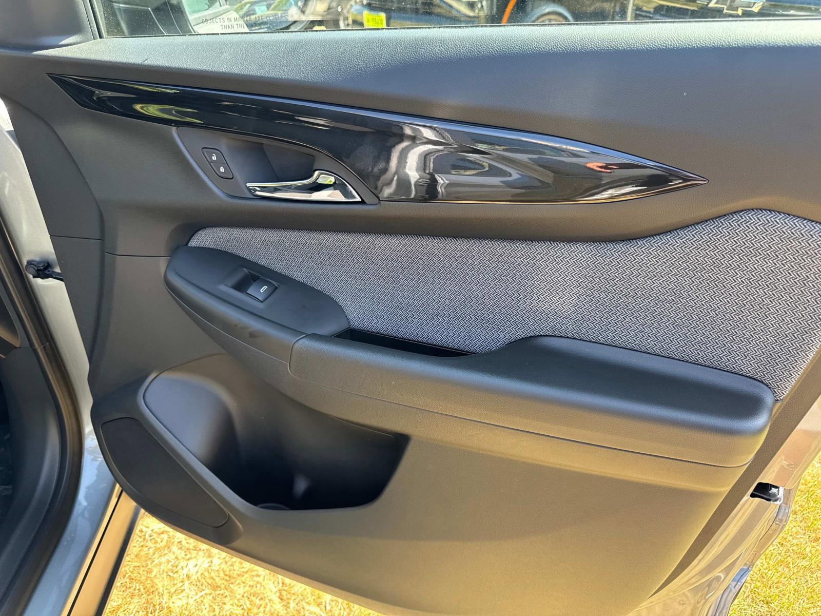 2025 Chevrolet Trailblazer Vehicle Photo in LOS ANGELES, CA 90007-3794