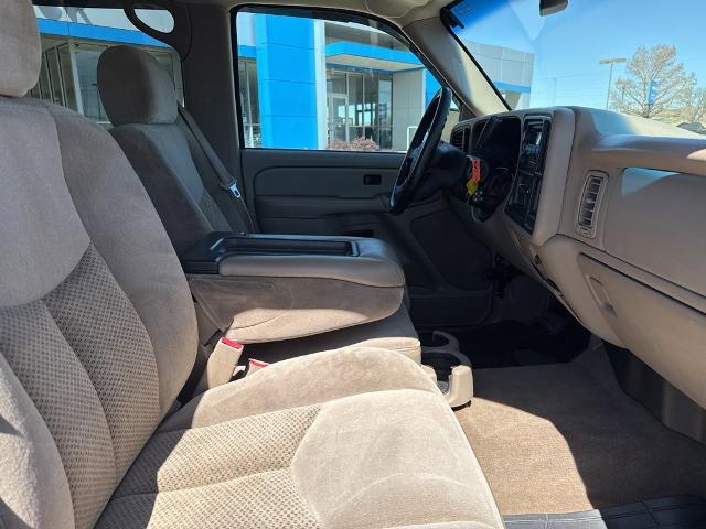 2006 Chevrolet Silverado 1500 Vehicle Photo in MANHATTAN, KS 66502-5036