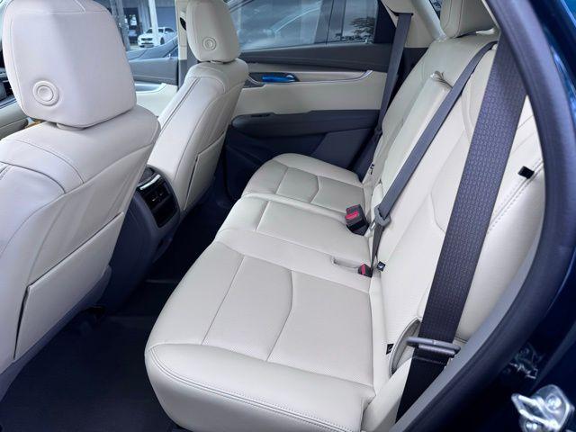 2025 Cadillac XT5 Vehicle Photo in DELRAY BEACH, FL 33483-3294