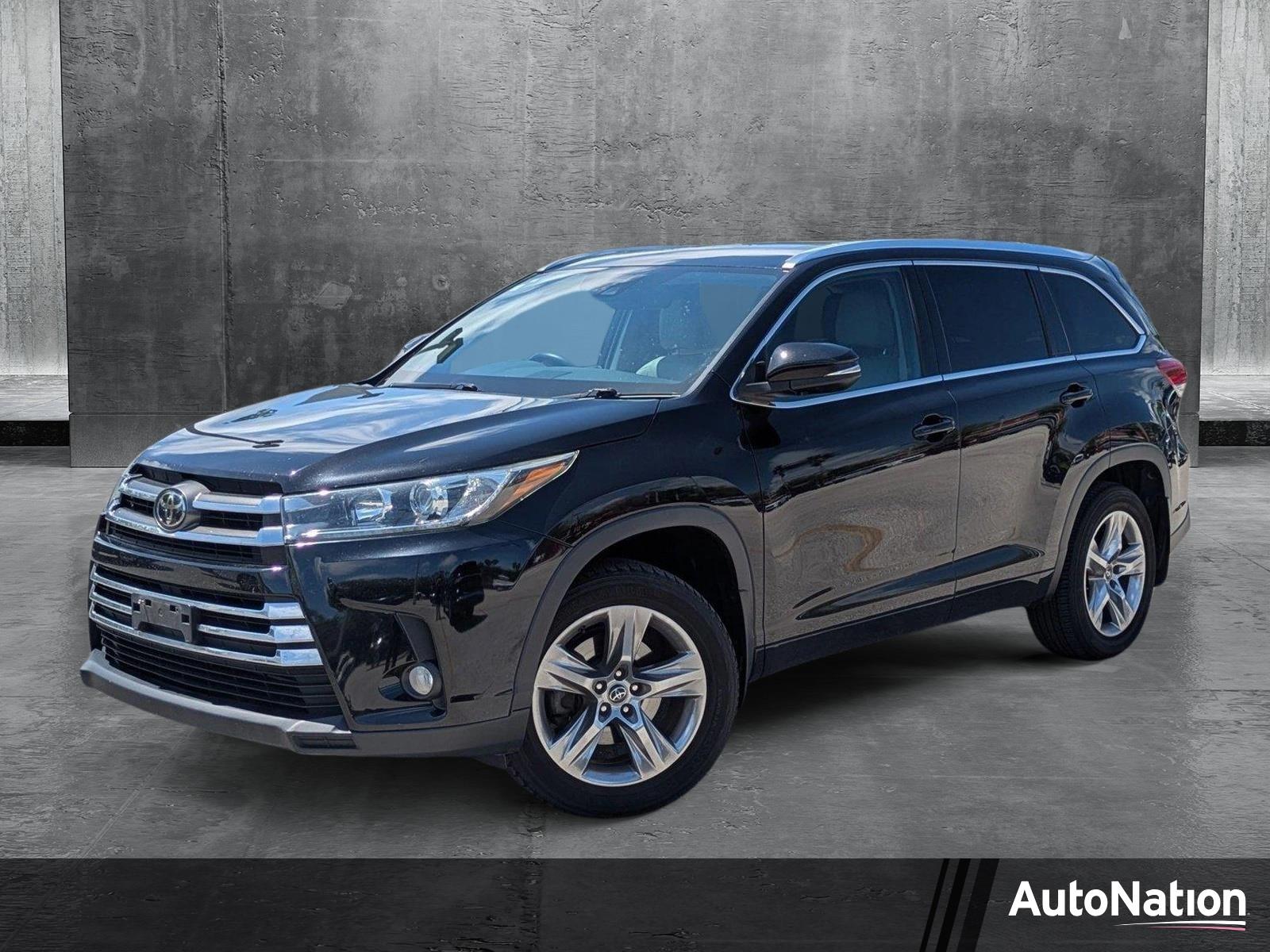 2017 Toyota Highlander Vehicle Photo in Clearwater, FL 33765