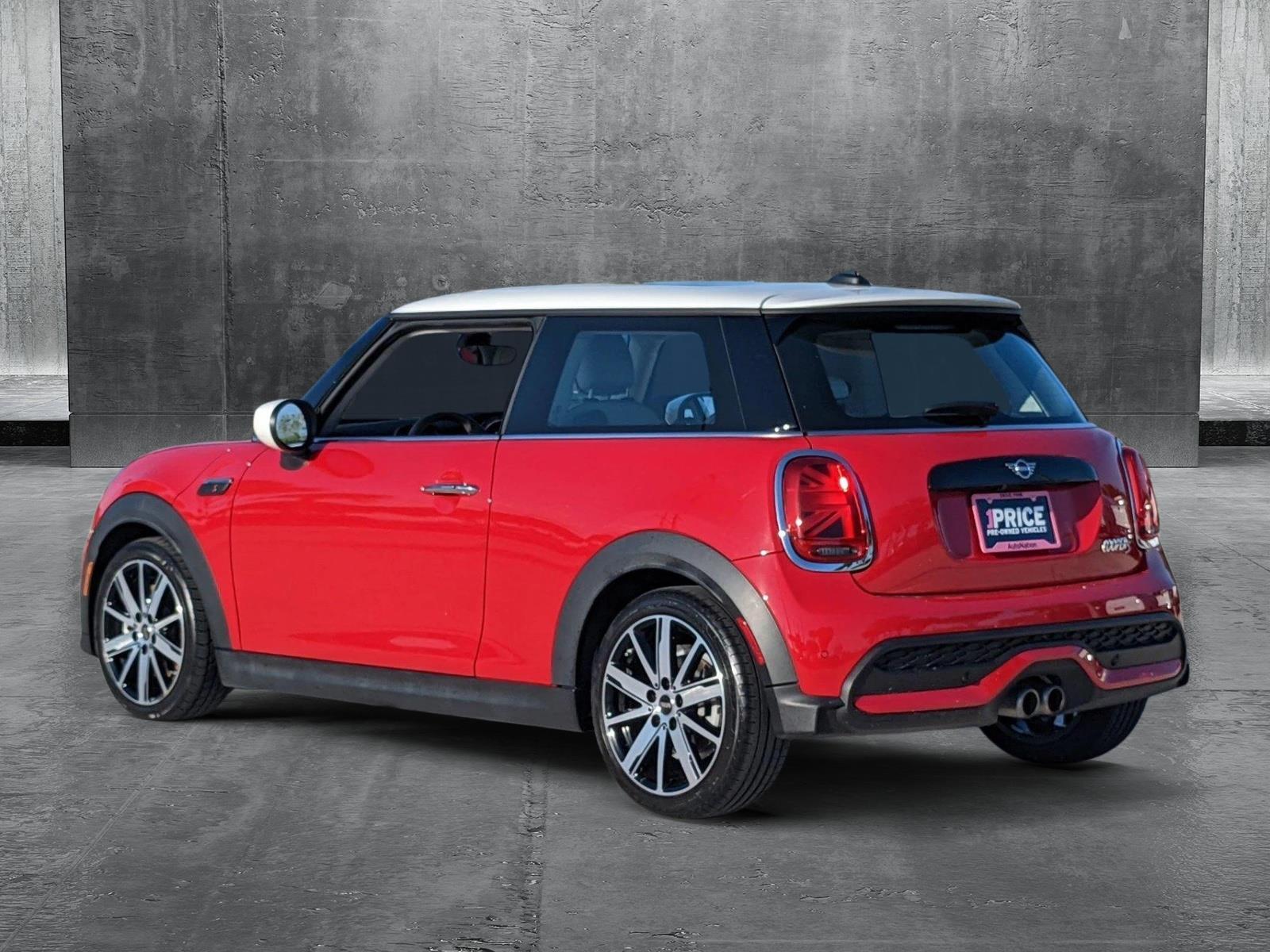 2022 MINI Cooper S Hardtop 2 Door Vehicle Photo in Davie, FL 33331