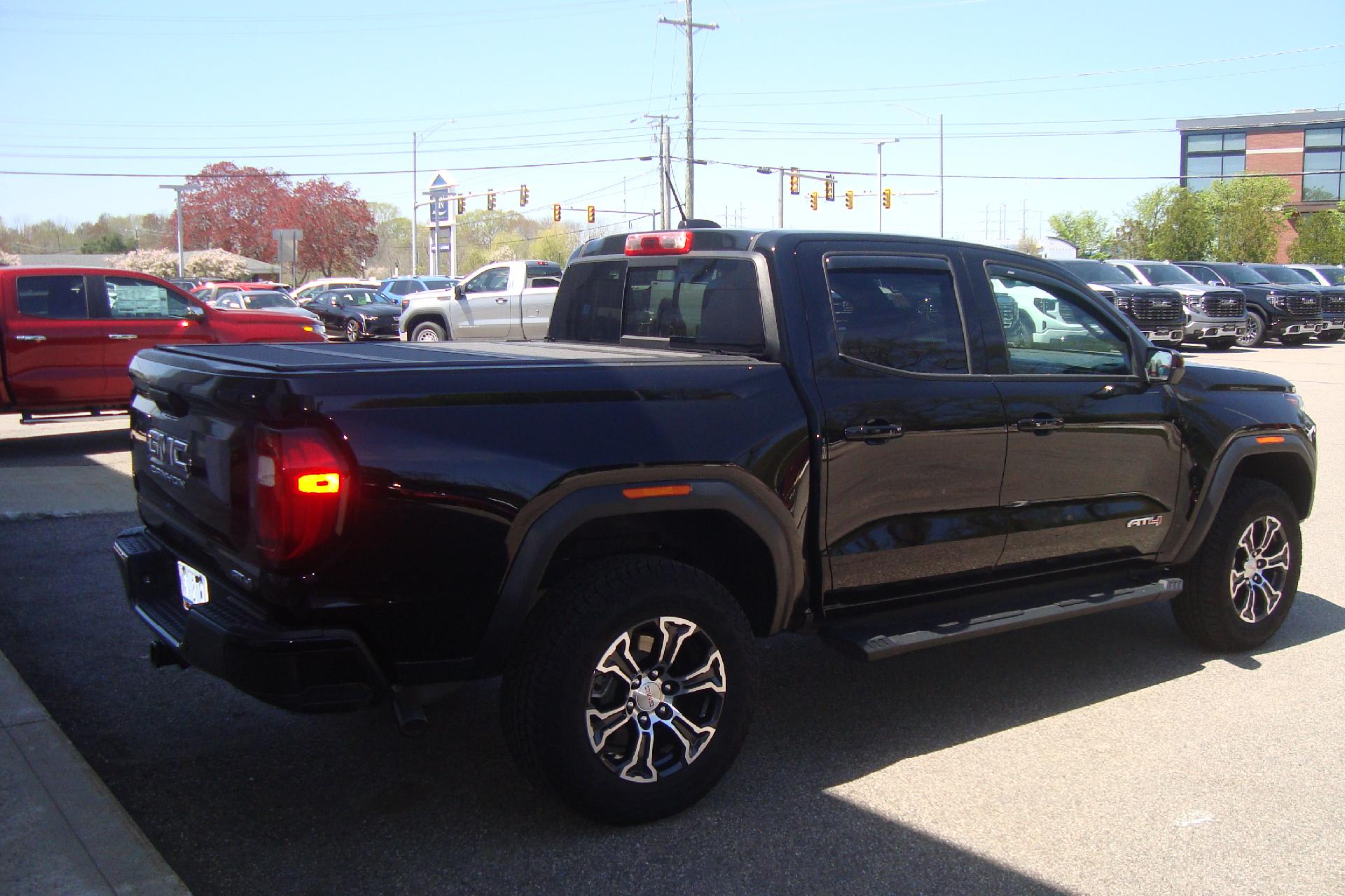 2024 GMC Canyon Vehicle Photo in PORTSMOUTH, NH 03801-4196