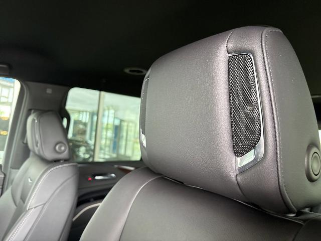 2022 Cadillac Escalade Vehicle Photo in MANHATTAN, KS 66502-5036