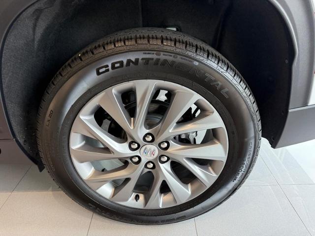 2025 Buick Enclave Vehicle Photo in COLUMBIA, MO 65203-3903