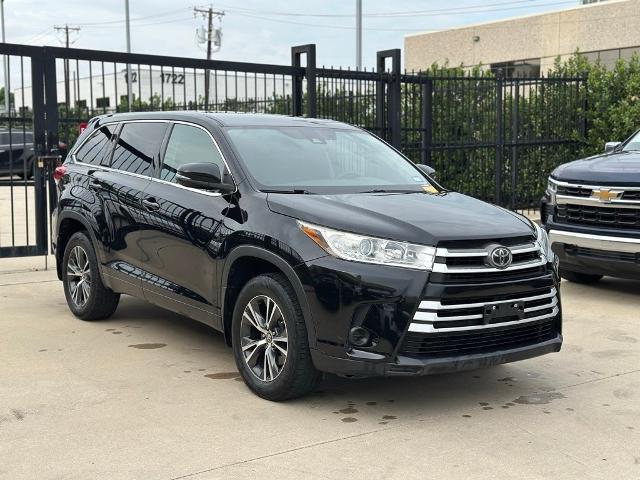 2017 Toyota Highlander Vehicle Photo in San Antonio, TX 78230