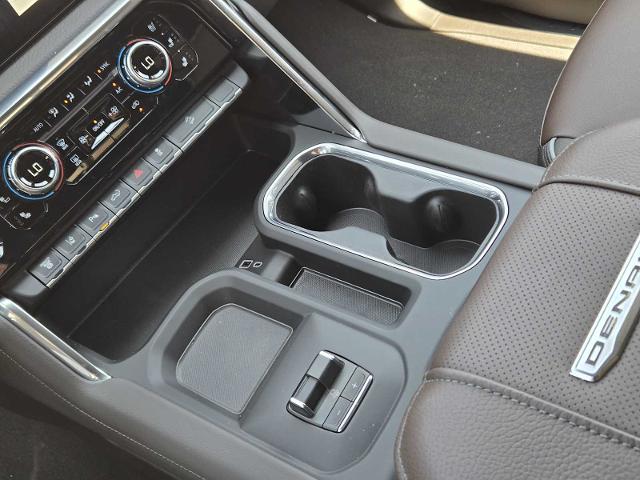 2025 GMC Sierra 2500 HD Vehicle Photo in DALLAS, TX 75209-3016