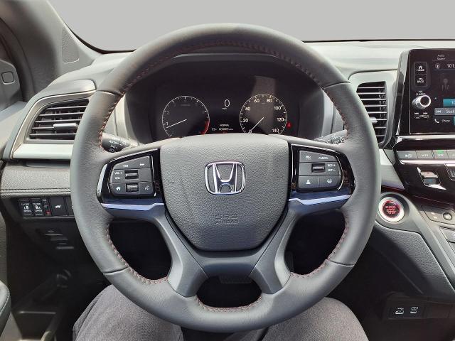 2025 Honda Odyssey Vehicle Photo in Oshkosh, WI 54904