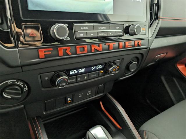 2025 Nissan Frontier Vehicle Photo in ENGLEWOOD, CO 80113-6708