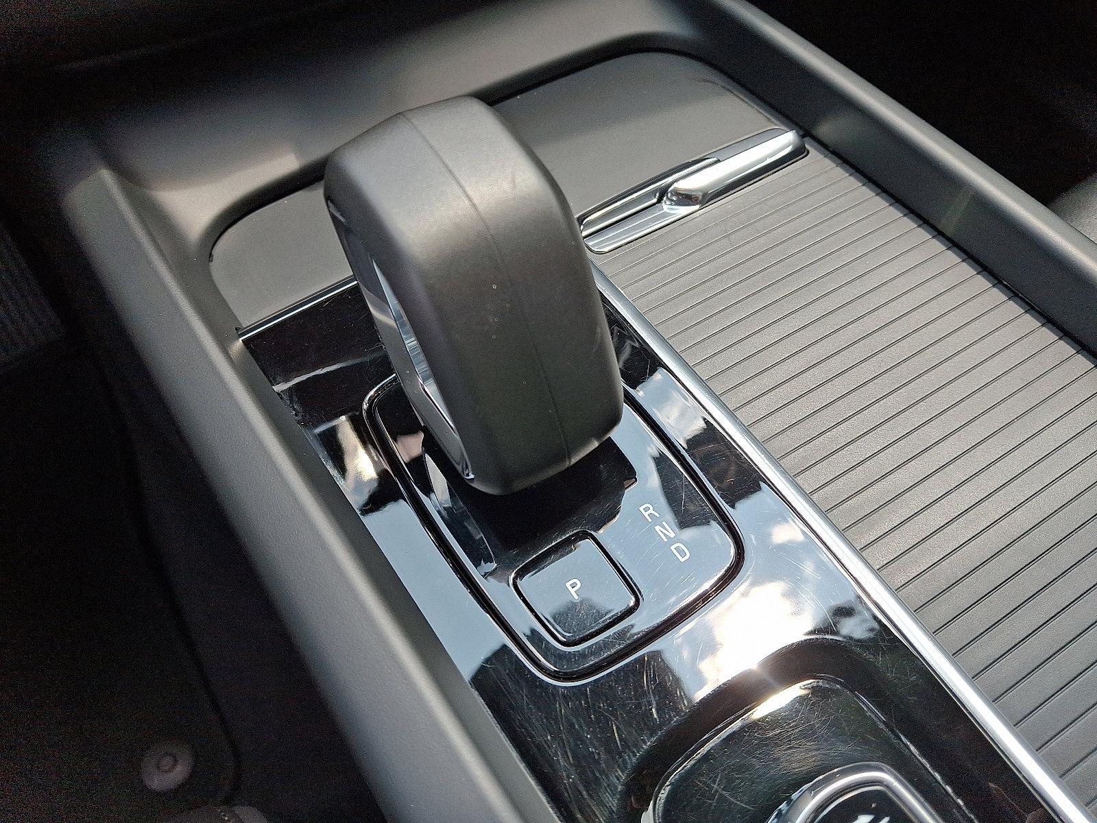 2024 Volvo XC60 Vehicle Photo in Trevose, PA 19053