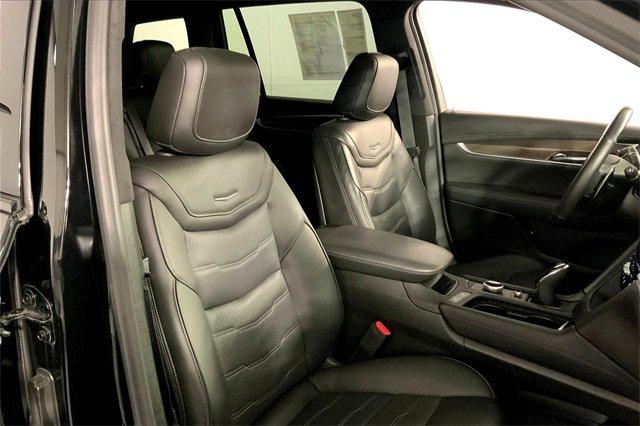 2024 Cadillac XT6 Vehicle Photo in KANSAS CITY, MO 64114-4545