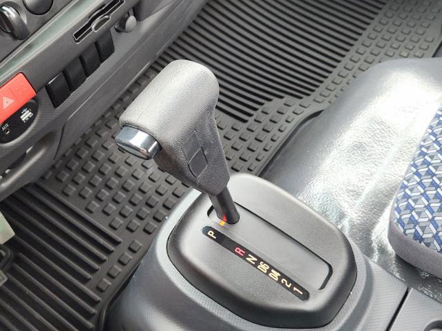 2024 Chevrolet 4500 HG LCF Gas Vehicle Photo in LEWISVILLE, TX 75067