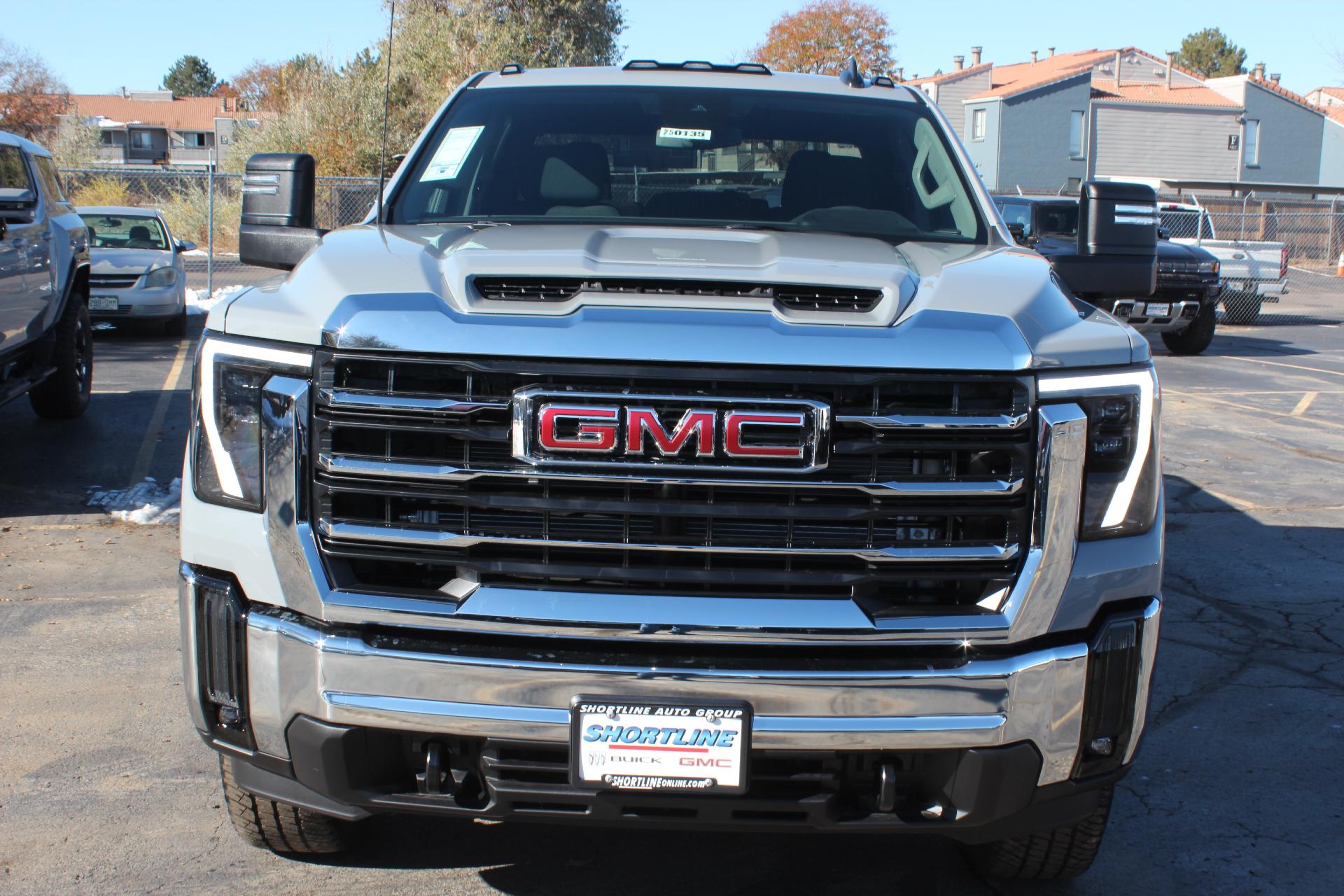 2025 GMC Sierra 2500 HD Vehicle Photo in AURORA, CO 80012-4011