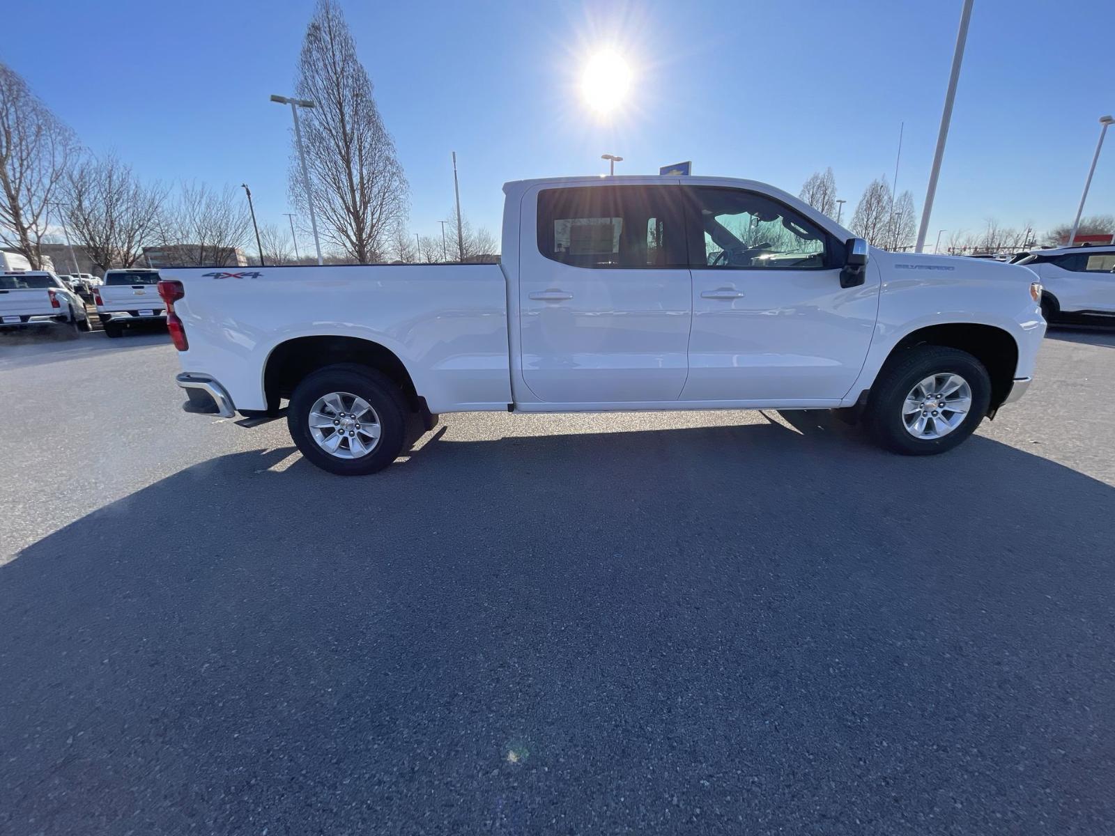 2025 Chevrolet Silverado 1500 Vehicle Photo in BENTONVILLE, AR 72712-4322