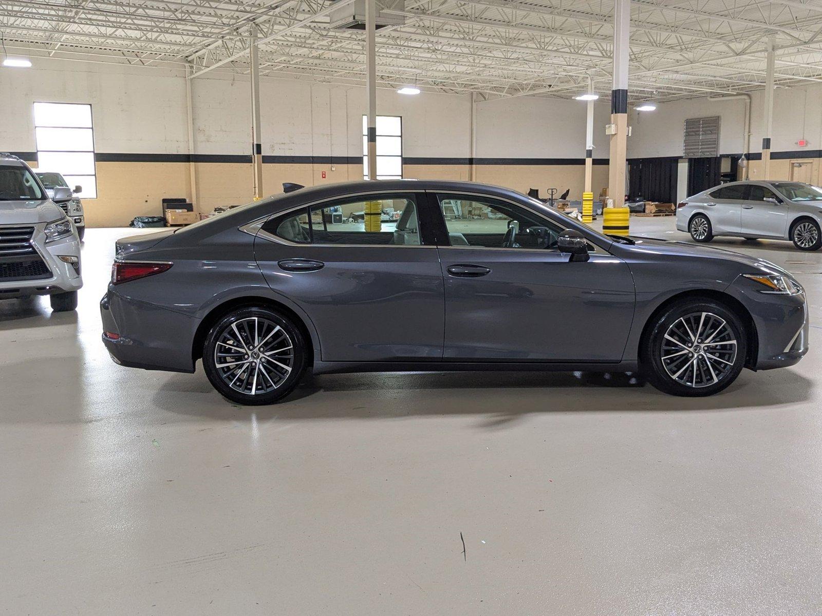 2024 Lexus ES 350 Vehicle Photo in West Palm Beach, FL 33417